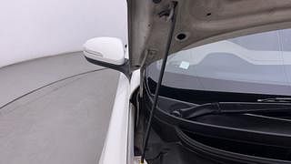Used 2015 Hyundai Elite i20 [2014-2018] Sportz 1.4 (O) CRDI Diesel Manual engine ENGINE RIGHT SIDE HINGE & APRON VIEW