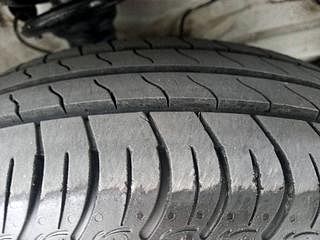 Used 2020 Maruti Suzuki S-Presso VXI+ Petrol Manual tyres RIGHT FRONT TYRE TREAD VIEW