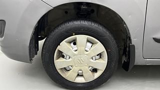 Used 2015 Maruti Suzuki Wagon R 1.0 [2010-2019] LXi Petrol Manual tyres LEFT FRONT TYRE RIM VIEW