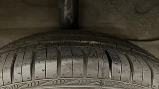 Used 2019 Hyundai New Santro 1.1 [2018-2020] Sportz SE Petrol Manual tyres RIGHT REAR TYRE TREAD VIEW