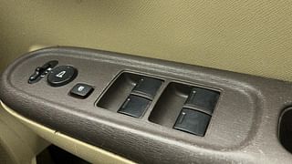 Used 2013 Honda Brio [2011-2016] S MT Petrol Manual top_features Power windows