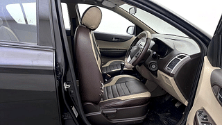 Used 2011 Hyundai i20 [2011-2014] 1.2 sportz Petrol Manual interior RIGHT SIDE FRONT DOOR CABIN VIEW