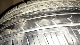 Used 2016 Nissan Terrano [2013-2017] XV Premium Diesel 110 PS Diesel Manual tyres LEFT REAR TYRE TREAD VIEW