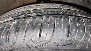 Used 2017 Maruti Suzuki Ignis [2017-2020] Alpha MT Petrol Petrol Manual tyres RIGHT FRONT TYRE TREAD VIEW