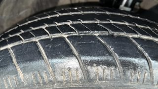 Used 2010 Skoda Fabia [2010-2015] Ambiente 1.2 MPI Petrol Manual tyres RIGHT FRONT TYRE TREAD VIEW