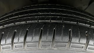 Used 2016 Hyundai Creta [2015-2018] 1.6 SX Plus Auto Diesel Automatic tyres RIGHT FRONT TYRE TREAD VIEW