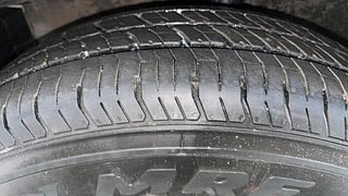 Used 2011 Maruti Suzuki Swift [2007-2011] VDi Diesel Manual tyres LEFT FRONT TYRE TREAD VIEW