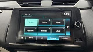 Used 2019 Renault Triber RXT Petrol Manual top_features Integrated (in-dash) music system