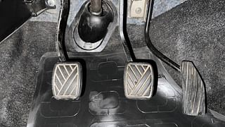 Used 2013 Maruti Suzuki Wagon R 1.0 [2013-2019] LXi CNG Petrol+cng Manual interior PEDALS VIEW