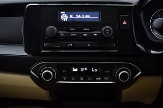 Used 2018 Honda Amaze 1.2 V CVT Petrol Petrol Automatic interior MUSIC SYSTEM & AC CONTROL VIEW