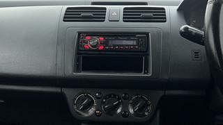 Used 2011 Maruti Suzuki Swift [2007-2011] LXi Petrol Manual interior MUSIC SYSTEM & AC CONTROL VIEW
