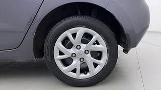 Used 2018 Hyundai Grand i10 [2017-2020] Magna 1.2 Kappa VTVT Petrol Manual tyres LEFT REAR TYRE RIM VIEW