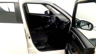Used 2014 Maruti Suzuki Swift [2011-2017] VDi Diesel Manual interior RIGHT SIDE FRONT DOOR CABIN VIEW