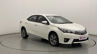 Used 2015 Toyota Corolla Altis [2014-2017] VL AT Petrol Petrol Automatic exterior RIGHT FRONT CORNER VIEW
