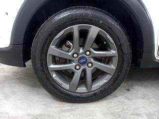 Used 2019 Ford Freestyle [2017-2021] Titanium 1.2 Petrol Manual tyres LEFT FRONT TYRE RIM VIEW