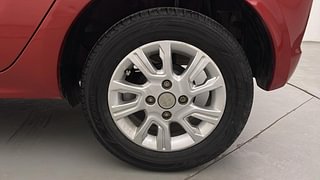 Used 2018 Tata Tiago [2016-2020] Revotron XZA AMT Petrol Automatic tyres LEFT REAR TYRE RIM VIEW