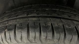 Used 2022 Maruti Suzuki XL6 [2019-2022] Alpha MT Petrol Petrol Manual tyres LEFT REAR TYRE TREAD VIEW