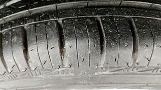 Used 2013 Toyota Etios Liva [2010-2017] GD Diesel Manual tyres LEFT FRONT TYRE TREAD VIEW