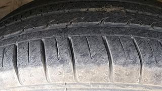 Used 2016 Hyundai Creta [2015-2018] 1.6 SX Plus Auto Diesel Automatic tyres RIGHT FRONT TYRE TREAD VIEW