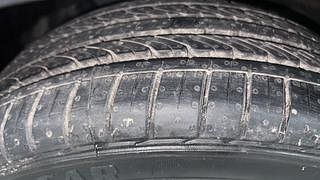 Used 2021 Hyundai New i20 Asta (O) 1.0 Turbo DCT Petrol Automatic tyres LEFT FRONT TYRE TREAD VIEW