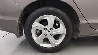 Used 2015 Honda City [2014-2017] VX CVT Petrol Automatic tyres RIGHT REAR TYRE RIM VIEW