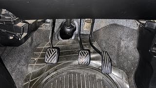 Used 2014 Maruti Suzuki Wagon R 1.0 [2010-2019] LXi Petrol Manual interior PEDALS VIEW