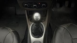 Used 2018 Renault Duster [2015-2020] RXS PetroL Petrol Manual interior GEAR  KNOB VIEW