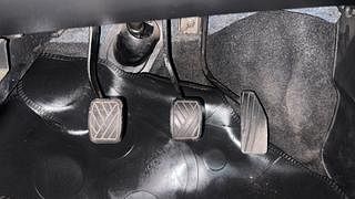 Used 2014 Maruti Suzuki Wagon R 1.0 [2010-2019] VXi Petrol Manual interior PEDALS VIEW