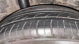 Used 2017 honda Amaze 1.5 E (O) Diesel Manual tyres RIGHT REAR TYRE TREAD VIEW