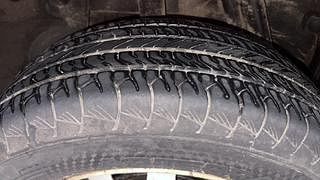 Used 2015 Renault Duster [2015-2020] RxE Petrol Petrol Manual tyres RIGHT REAR TYRE TREAD VIEW