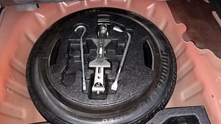 Used 2016 Maruti Suzuki Ciaz [2014-2017] ZXi AT Petrol Automatic tyres SPARE TYRE VIEW