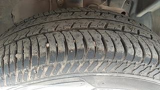 Used 2017 Ford EcoSport [2015-2017] Titanium 1.5L Ti-VCT Petrol Manual tyres RIGHT FRONT TYRE TREAD VIEW