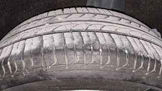 Used 2017 Maruti Suzuki Baleno [2015-2019] Zeta Diesel Diesel Manual tyres LEFT REAR TYRE TREAD VIEW