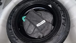 Used 2017 Hyundai Elite i20 [2014-2018] Asta 1.2 Petrol Manual tyres SPARE TYRE VIEW