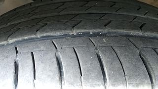 Used 2018 Honda City [2014-2017] VX Petrol Manual tyres LEFT FRONT TYRE TREAD VIEW
