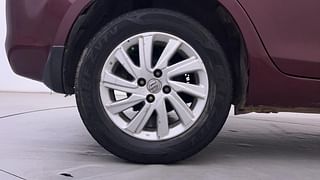 Used 2015 Maruti Suzuki Swift Dzire ZXI Petrol Manual tyres RIGHT REAR TYRE RIM VIEW