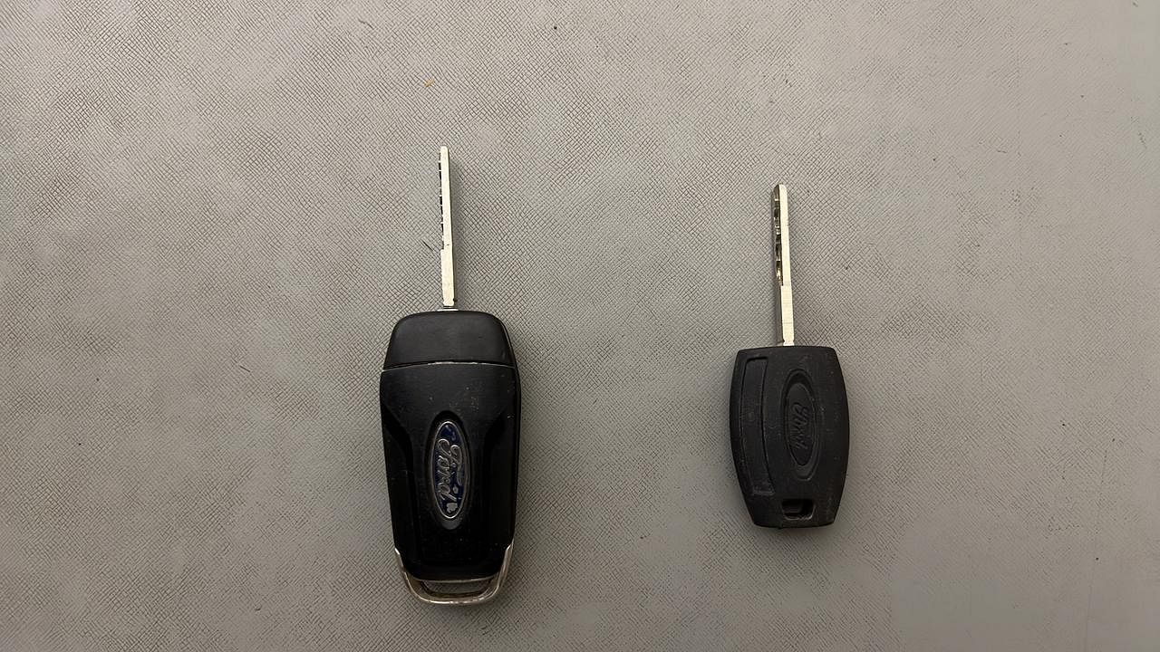 Used 2015 Ford Figo [2015-2019] Trend 1.5 TDCi Diesel Manual extra CAR KEY VIEW