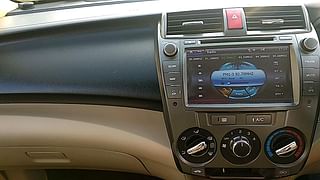 Used 2013 Honda City [2008-2013] V AT Petrol Automatic interior MUSIC SYSTEM & AC CONTROL VIEW