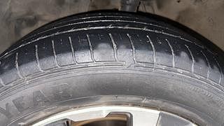 Used 2018 Honda WR-V [2017-2020] i-DTEC VX Diesel Manual tyres LEFT FRONT TYRE TREAD VIEW