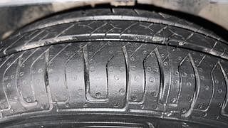 Used 2018 Renault Kwid [2015-2019] 1.0 RXT AMT Petrol Automatic tyres LEFT FRONT TYRE TREAD VIEW
