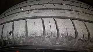 Used 2015 Hyundai Elite i20 [2014-2018] Asta 1.2 Petrol Manual tyres LEFT FRONT TYRE TREAD VIEW
