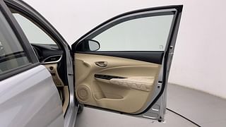 Used 2020 Toyota Yaris [2018-2021] G Petrol Manual interior RIGHT FRONT DOOR OPEN VIEW