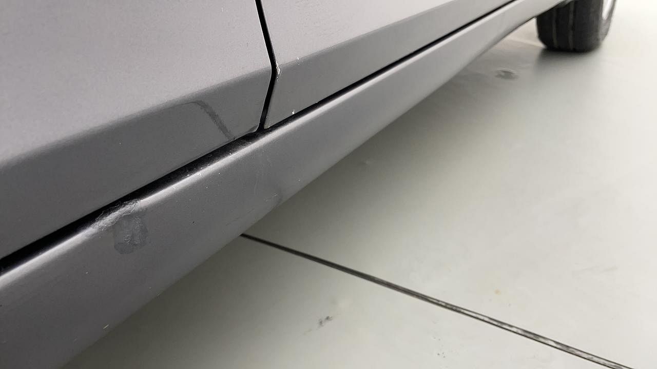 Used 2017 Hyundai Eon [2011-2018] Era + Petrol Manual dents MINOR SCRATCH