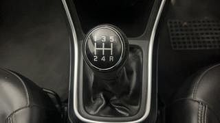 Used 2018 Maruti Suzuki S-Cross [2017-2020] Alpha 1.3 Diesel Manual interior GEAR  KNOB VIEW