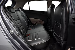 Used 2018 Hyundai Grand i10 [2013-2017] Magna 1.2 Kappa VTVT Petrol Manual interior RIGHT SIDE REAR DOOR CABIN VIEW
