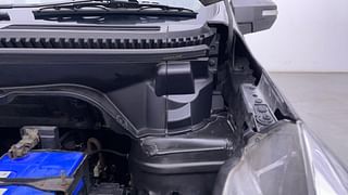 Used 2016 Maruti Suzuki Ertiga [2015-2018] VXI Petrol Manual engine ENGINE LEFT SIDE HINGE & APRON VIEW