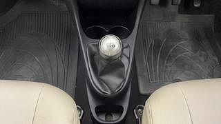 Used 2017 Toyota Etios Liva [2017-2020] V Petrol Manual interior GEAR  KNOB VIEW