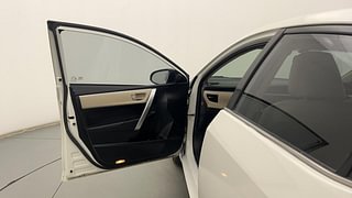 Used 2015 Toyota Corolla Altis [2014-2017] VL AT Petrol Petrol Automatic interior LEFT FRONT DOOR OPEN VIEW