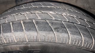 Used 2010 Hyundai i20 [2008-2012] Magna 1.2 Petrol Manual tyres LEFT REAR TYRE TREAD VIEW