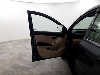 Used 2018 Hyundai Eon [2011-2018] Era + Petrol Manual interior LEFT FRONT DOOR OPEN VIEW
